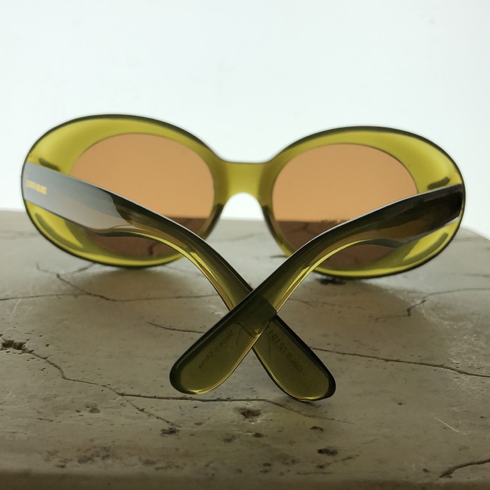 Elizabeth And James Round Green Acrylic Thick Arm Yellow Tint - Picture 2 of 9